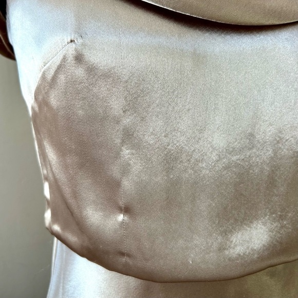 Jenny Yoo Serena Gold Satin Off Shoulder Gown Maxi Dress Bridesmaid Cowl Neck 8 - Picture 12 of 16